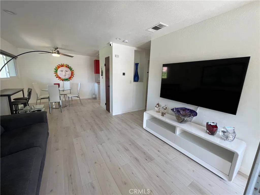 Palm Springs, CA 92262,2812 N Auburn Court #201