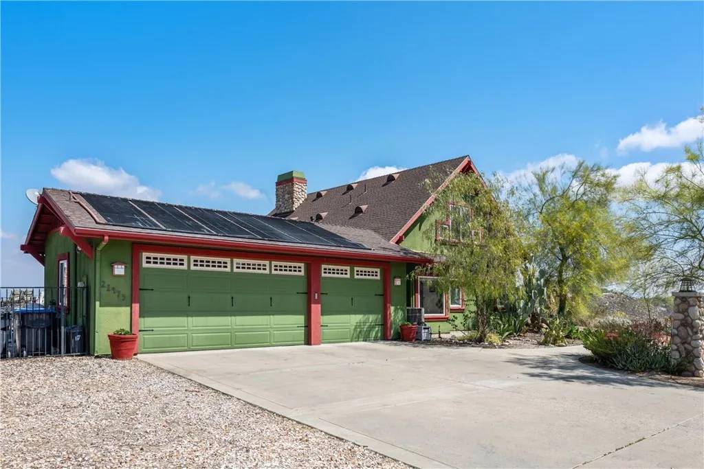 Lake Mathews, CA 92570,21475 Ridgedale Drive