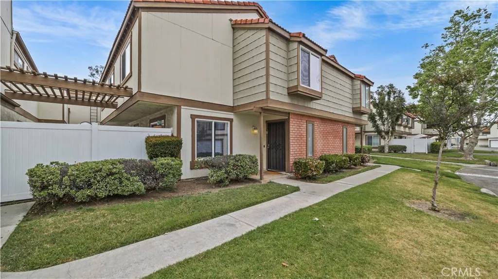 Ontario, CA 91762,1226 S Cypress Avenue #B