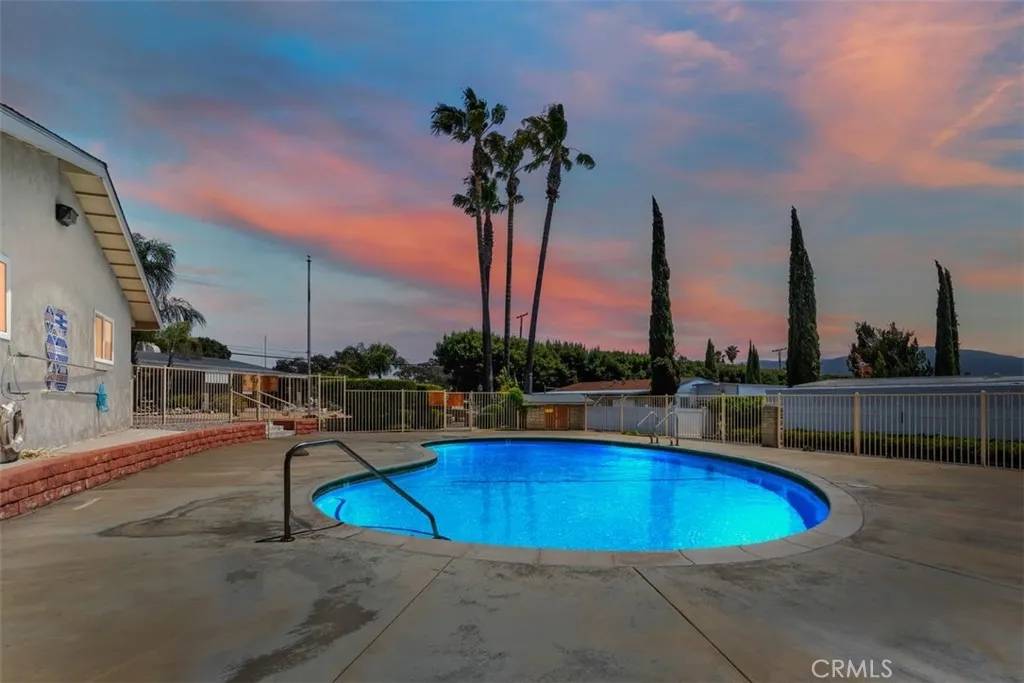 Banning, CA 92220,721 Sunset Avenue #33