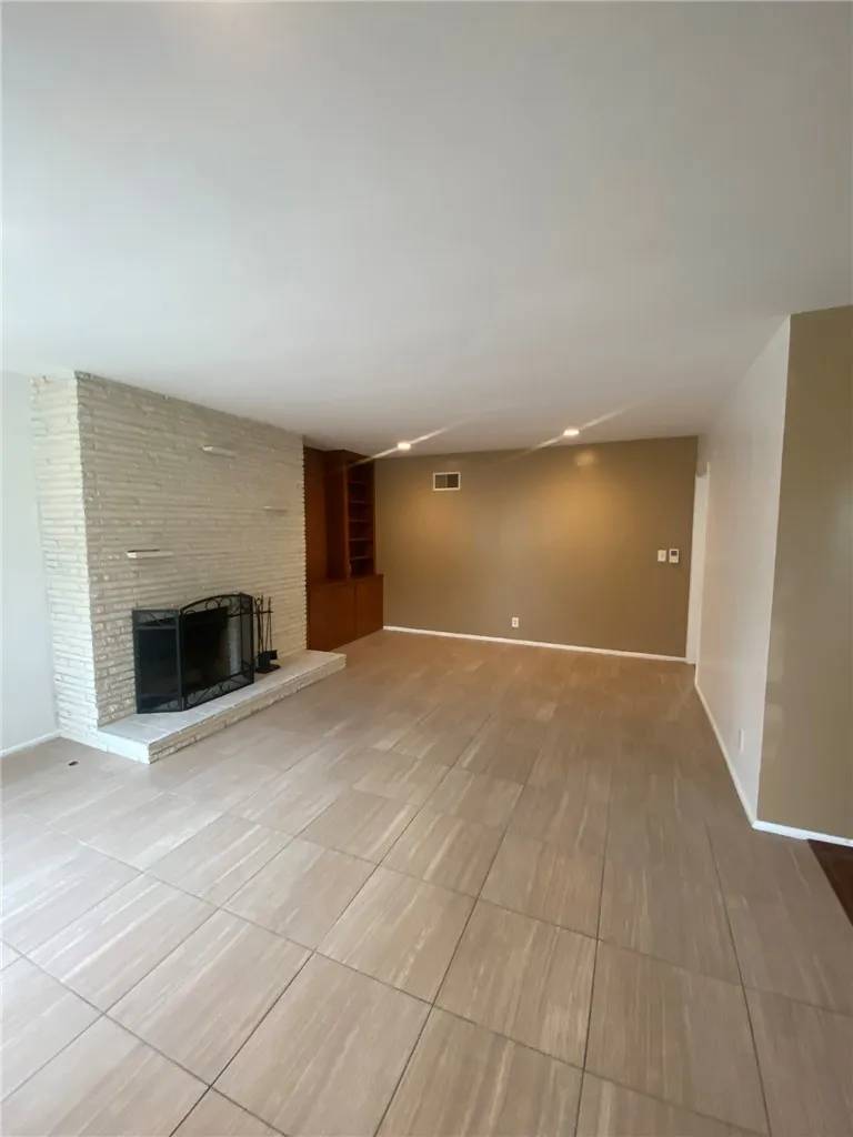 Los Angeles, CA 90056,4968 W 59th Street