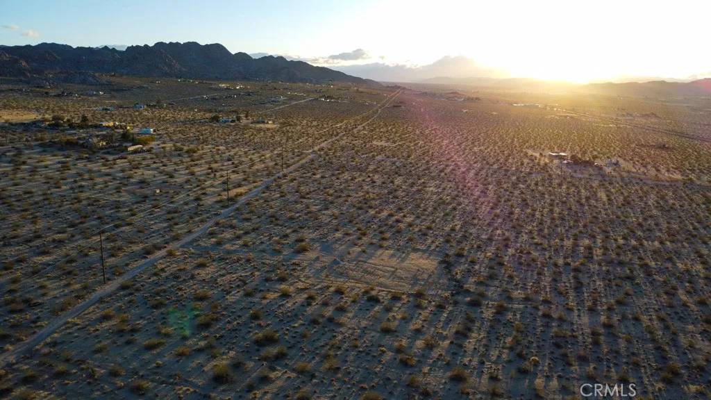 Joshua Tree, CA 92252,0 Cottonwood