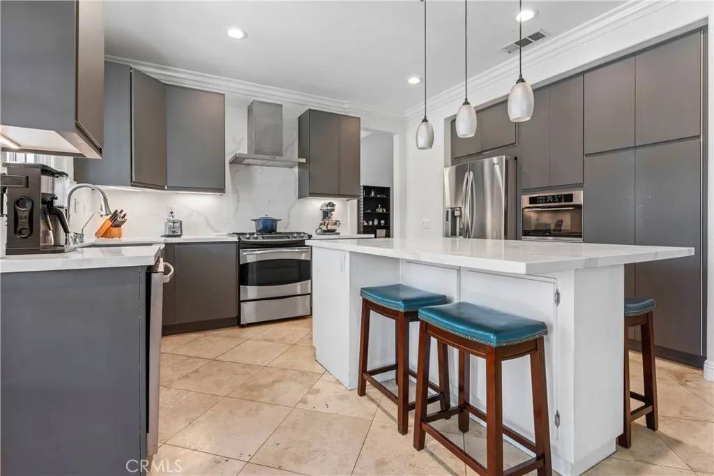 Riverside, CA 92508,8489 Syracuse Street