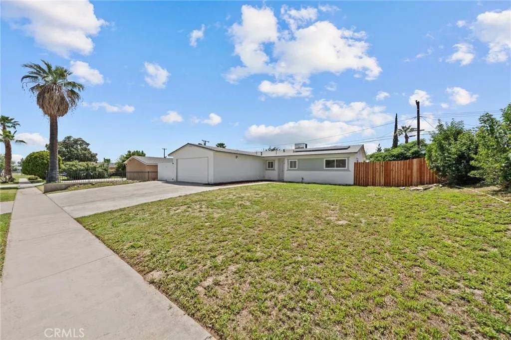 Highland, CA 92346,1442 Blythe Avenue
