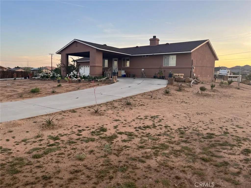 Apple Valley, CA 92307,16038 Dale Evans Pkwy