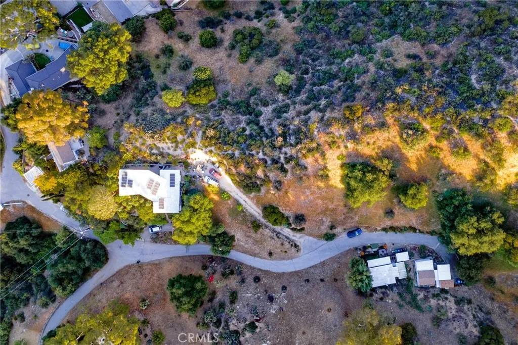 Tujunga, CA 91402,9832 Redmont