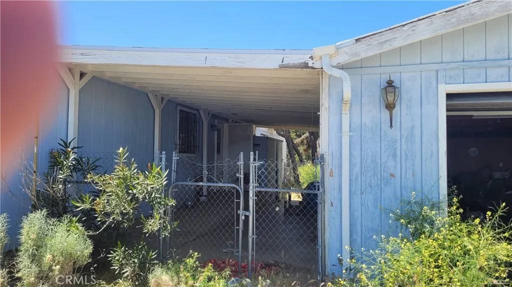 Pinon Hills, CA 92372,633 Cholla Road