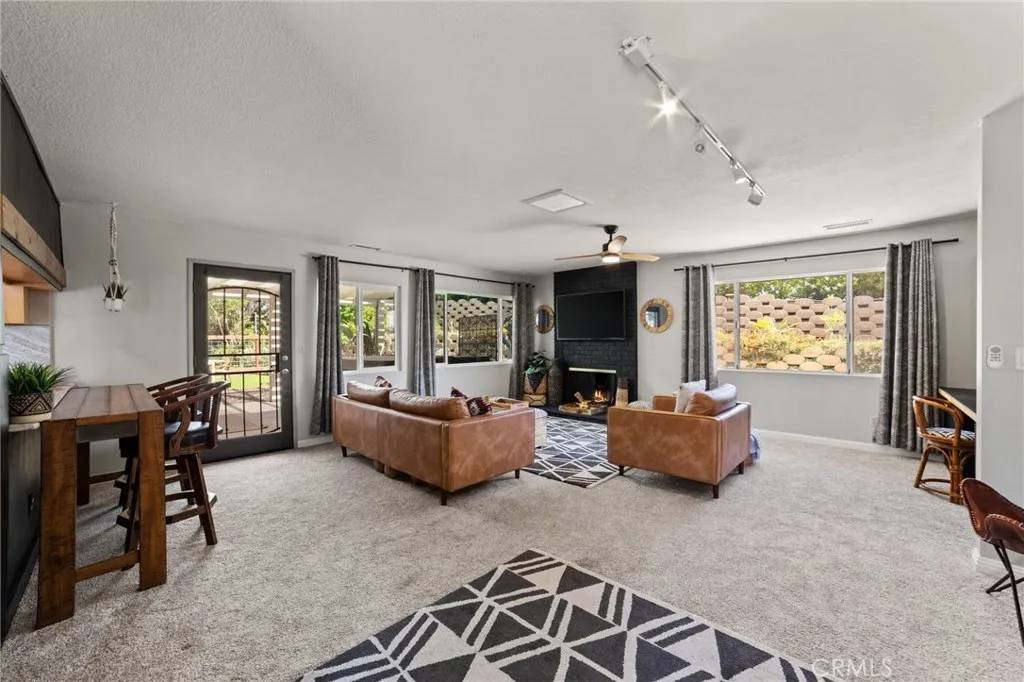 Redlands, CA 92373,856 W Sunset Drive