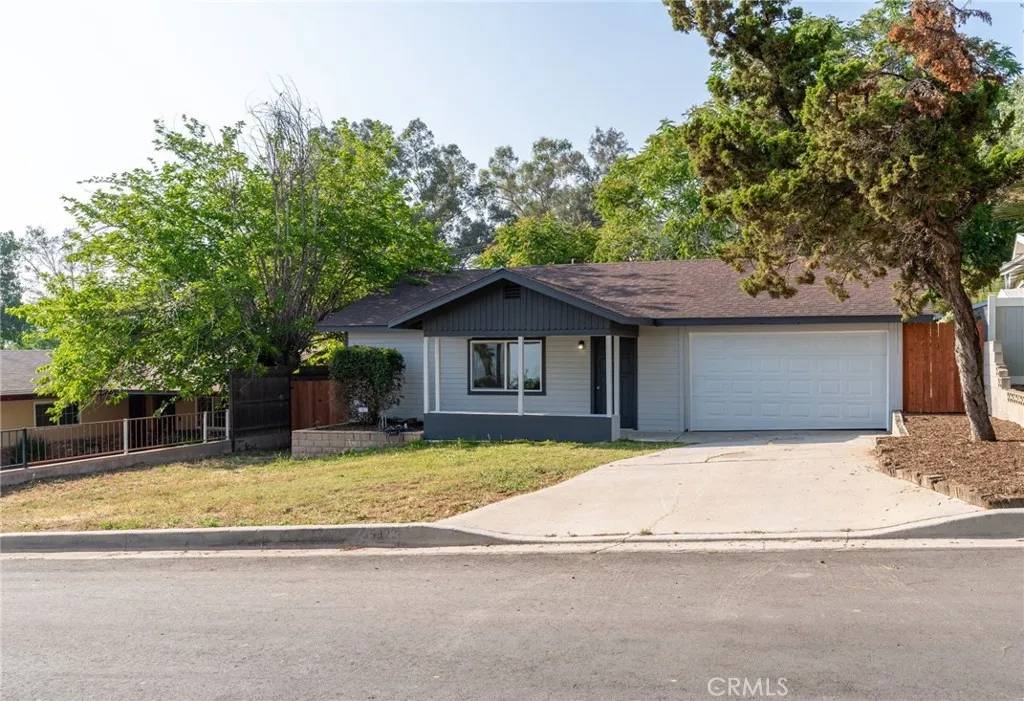 Yucaipa, CA 92399,35822 Grandview Drive