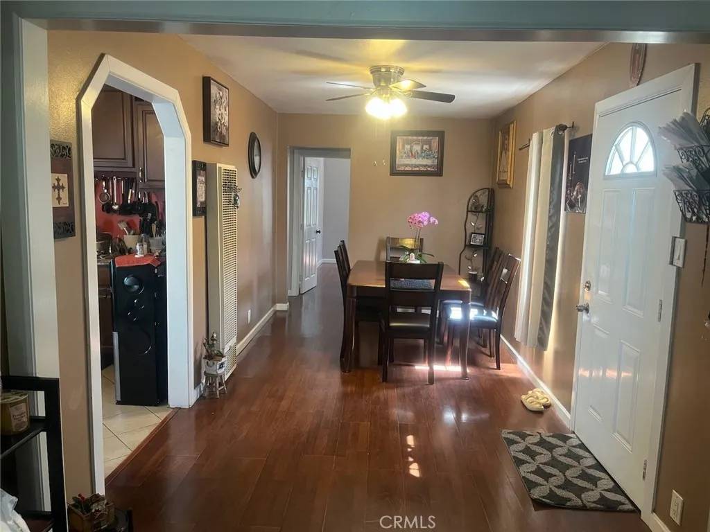 Compton, CA 90222,2118 E Bliss Street