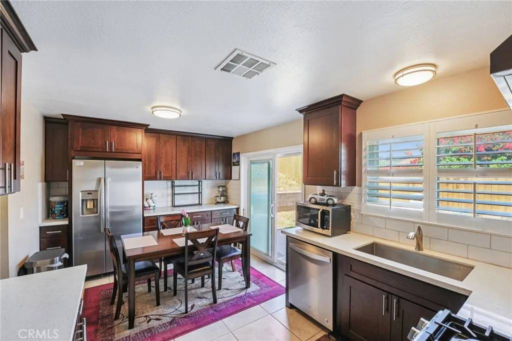 Jurupa Valley, CA 92509,6838 John Drive