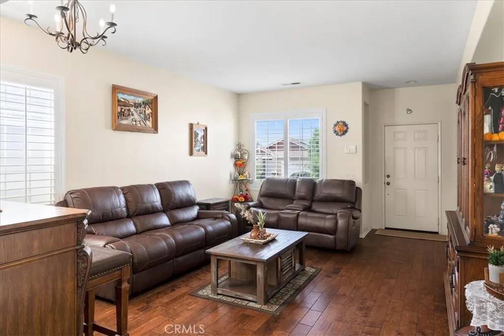 Colton, CA 92324,253 Kieswetter Street