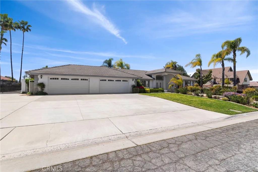 Riverside, CA 92506,1042 Coronet Drive