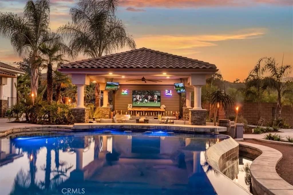 Riverside, CA 92504,17180 Mockingbird Canyon Road