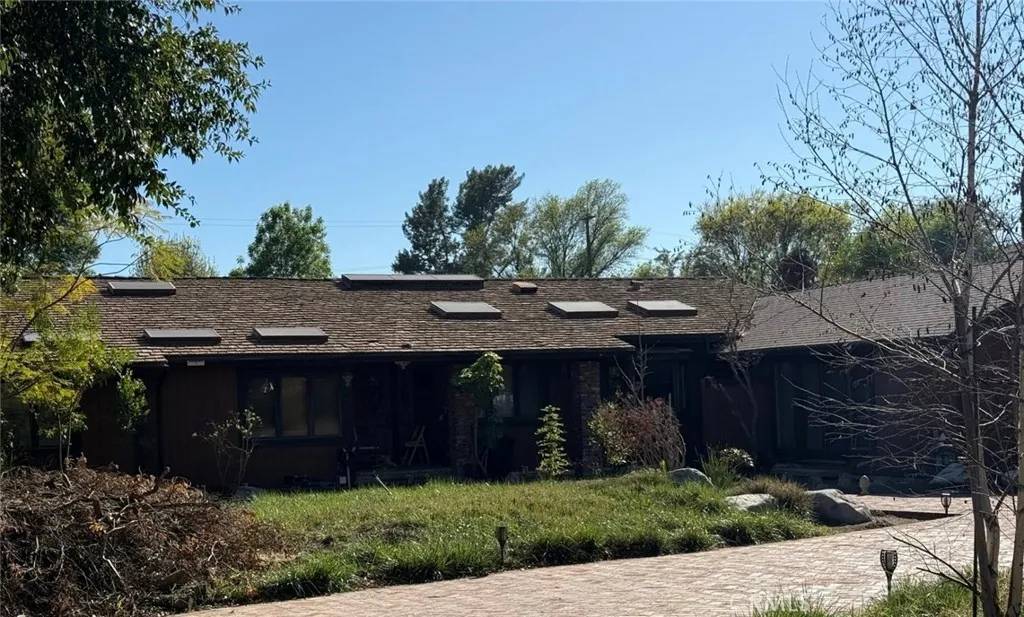Sherwood Forest, CA 91325,17190 Gresham Street
