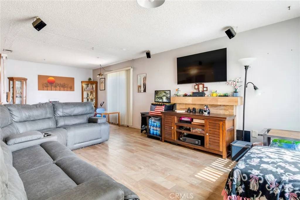 Ontario, CA 91761,2148 S Sultana Avenue