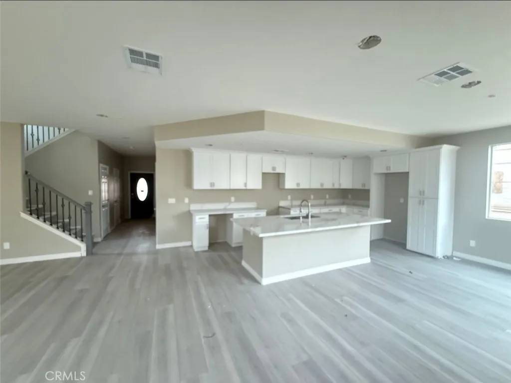 Fontana, CA 92336,7398 N Maple Avenue