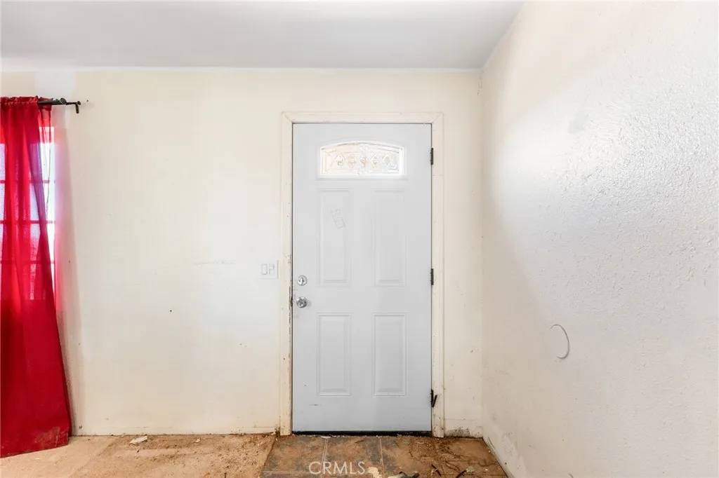 Landers, CA 92285,475 Fair Acres
