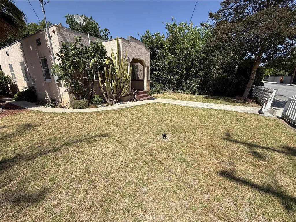 Pomona, CA 91766,615 E 12th Street