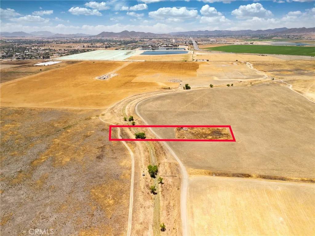 Perris, CA 92571,27200 San Jacinto