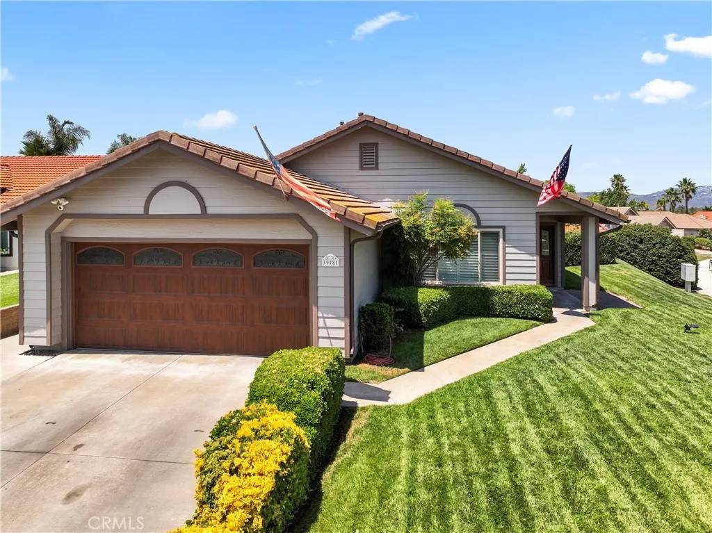 Murrieta, CA 92563,39781 Pin Oak Court