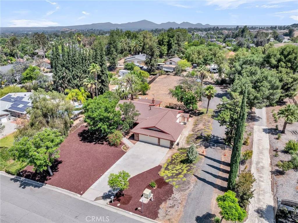 Riverside, CA 92506,1239 Highridge Street