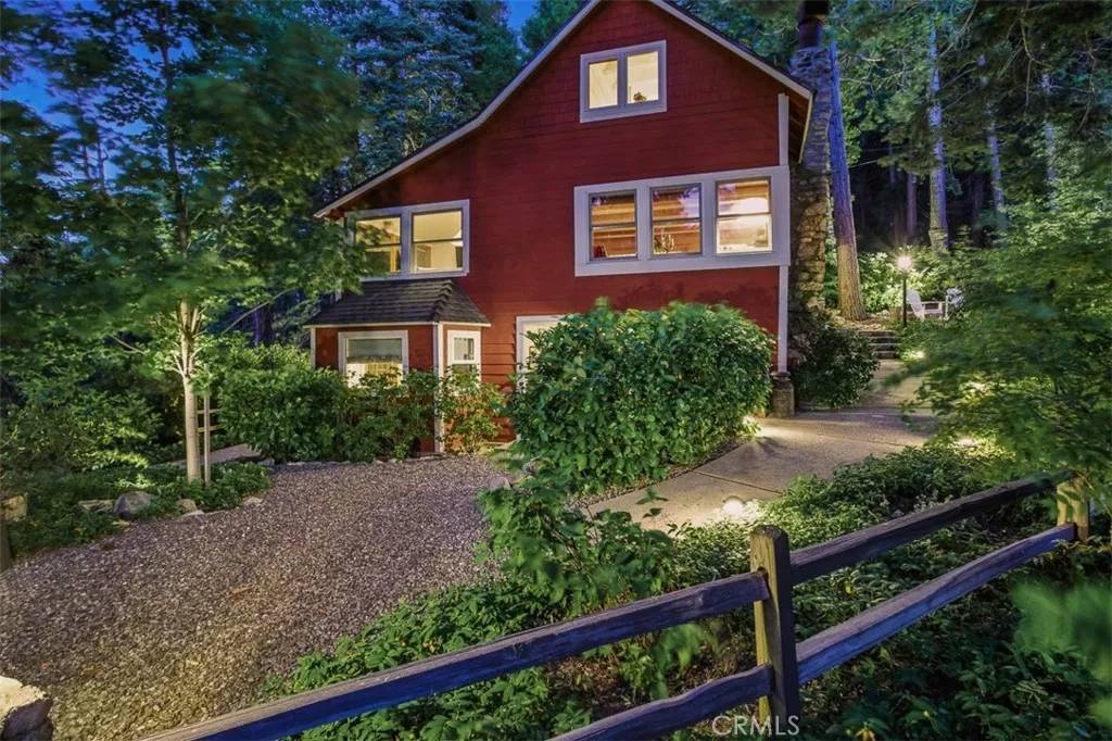 Lake Arrowhead, CA 92352,433 Milburn Road