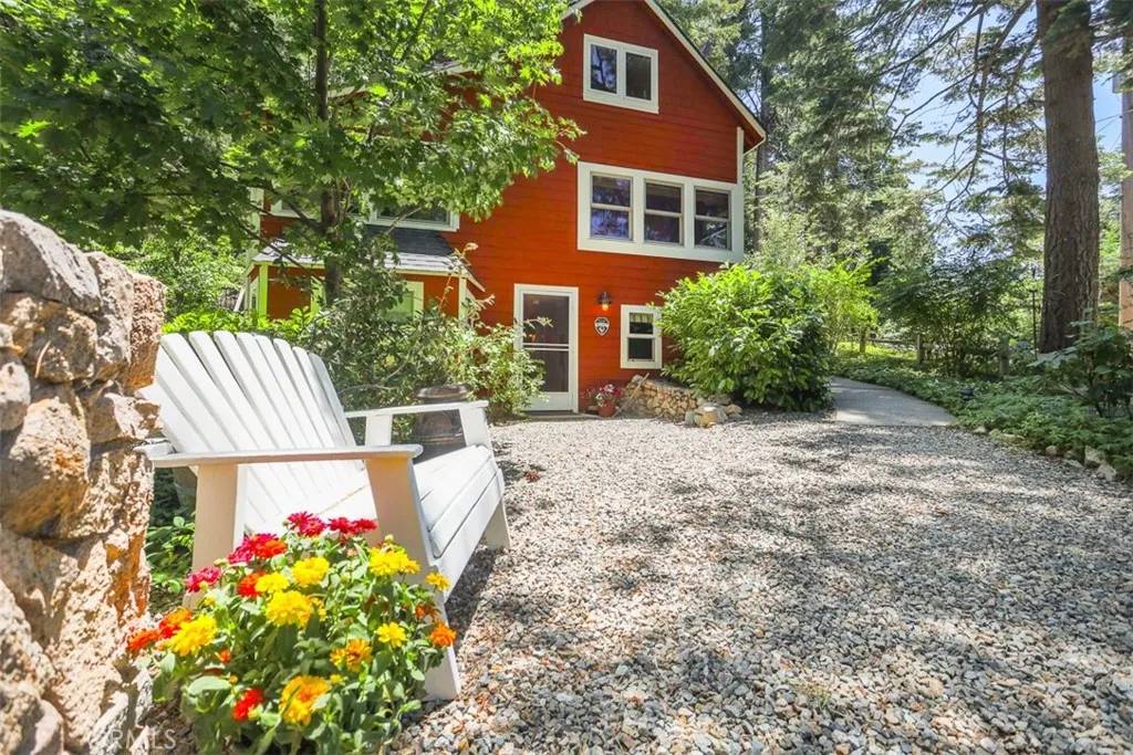 Lake Arrowhead, CA 92352,433 Milburn Road