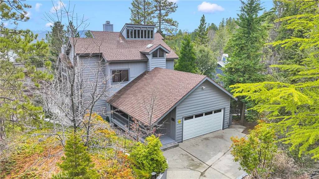 Lake Arrowhead, CA 92352,892 Nadelhorn Drive