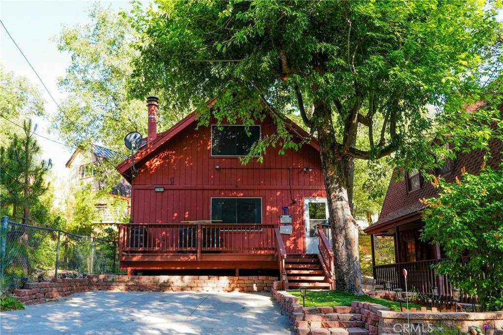 Running Springs, CA 92382,32801 Encina Dr
