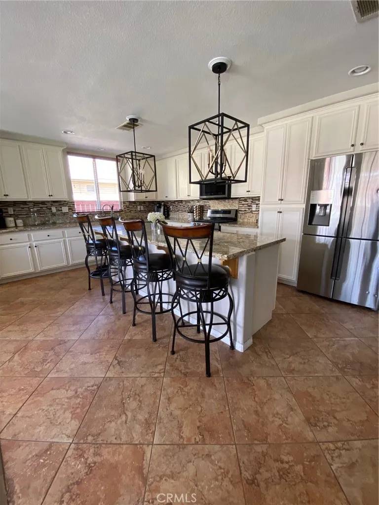 Oak Hills, CA 92344,8226 Monroe Avenue