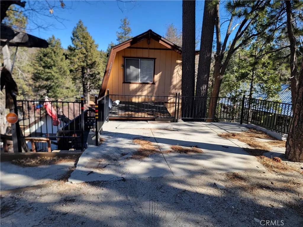 Running Springs, CA 92382,32826 Truman Lane