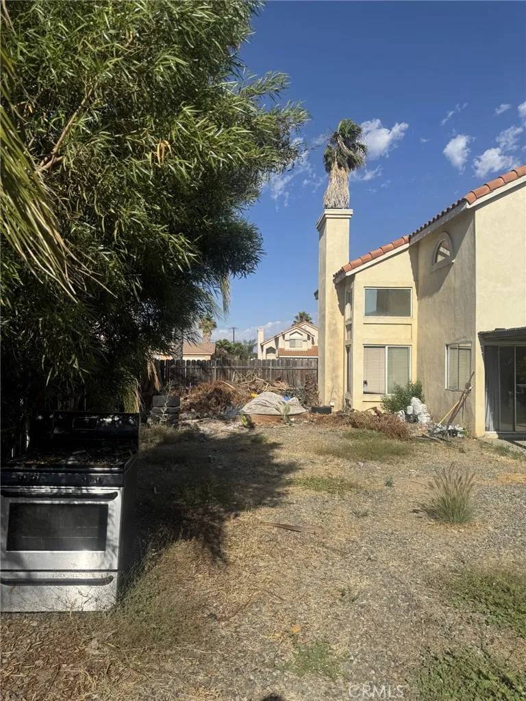 Lake Elsinore, CA 92530,189 N Massachusetts Street