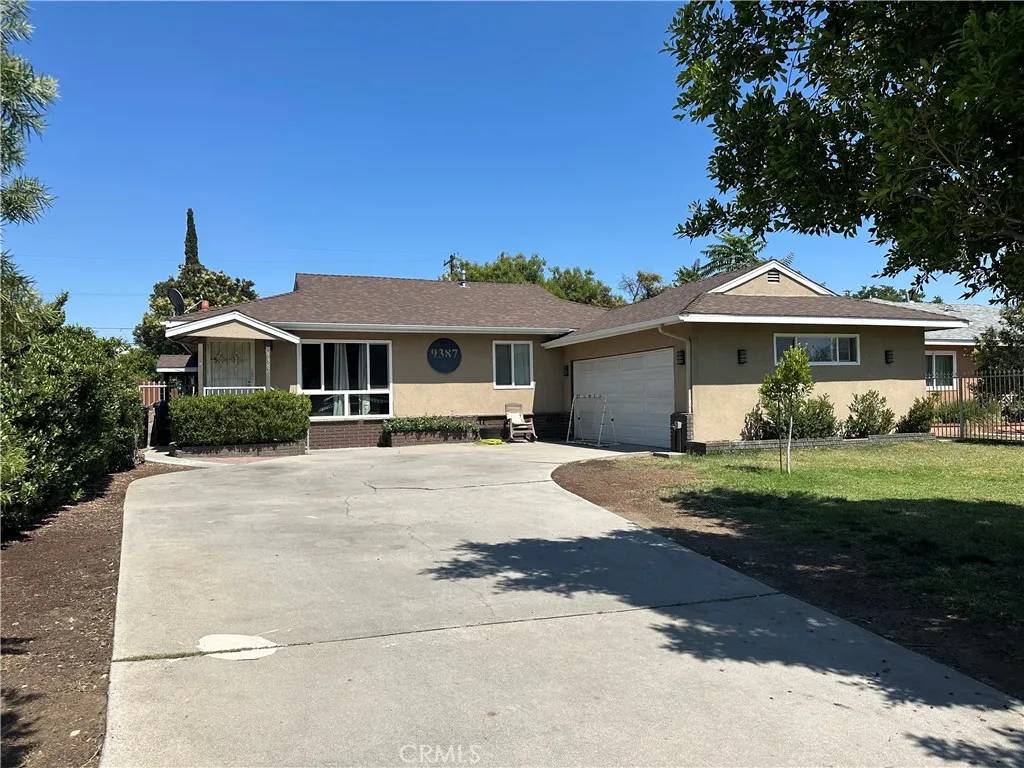Fontana, CA 92335,9387 Frankfort Avenue