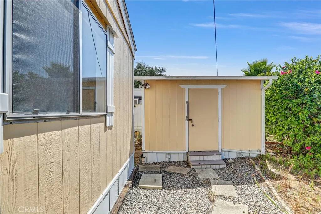 El Cajon, CA 92019,410 S 1st #30