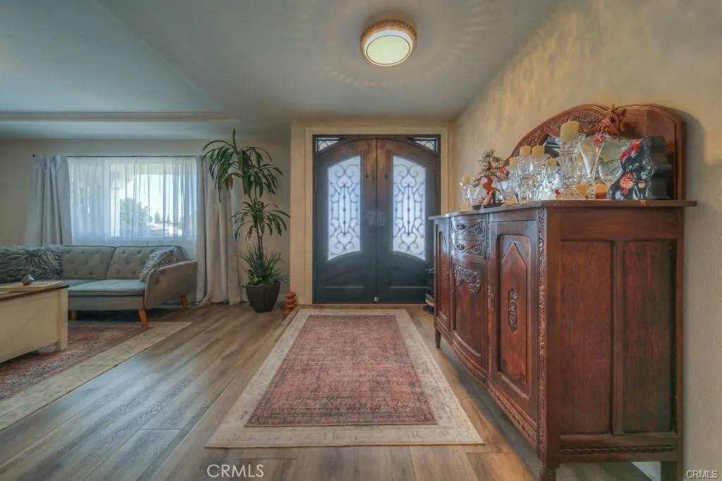 Ontario, CA 91762,1220 Tropicana Street