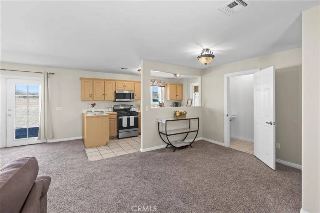 Helendale, CA 92342,15080 Birdie Lane