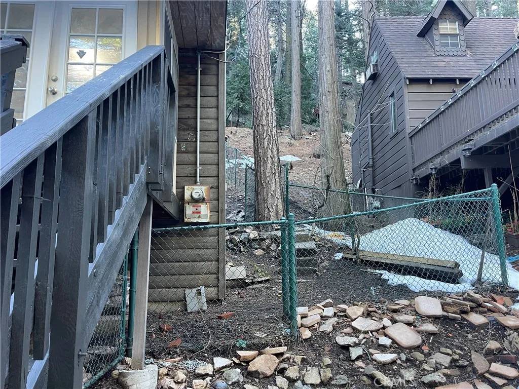 Lake Arrowhead, CA 92352,651 Community Drive