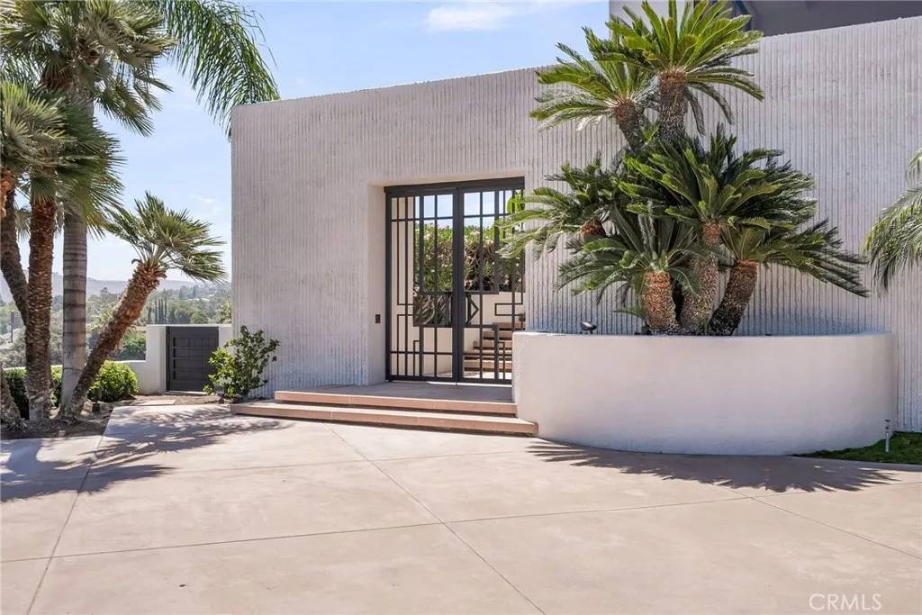 Riverside, CA 92506,2130 Old Quarry Road