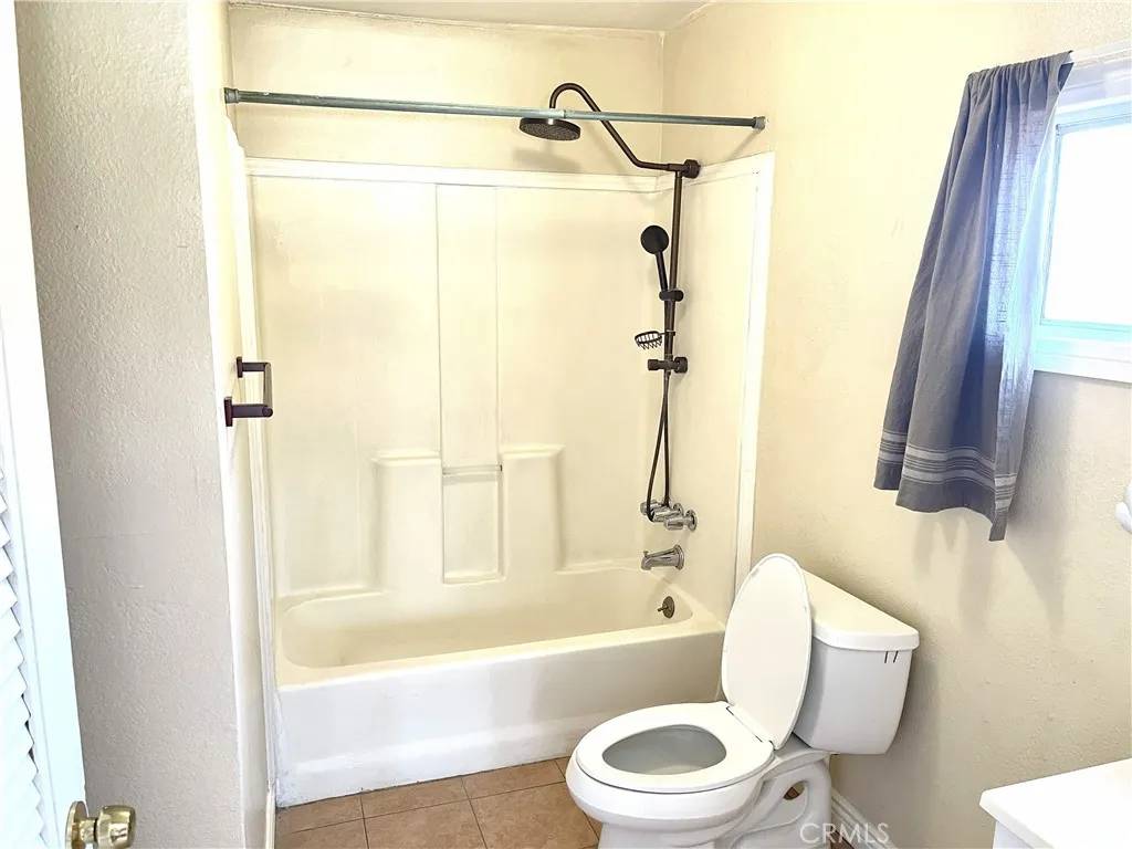 Fontana, CA 92337,14650 Boyle