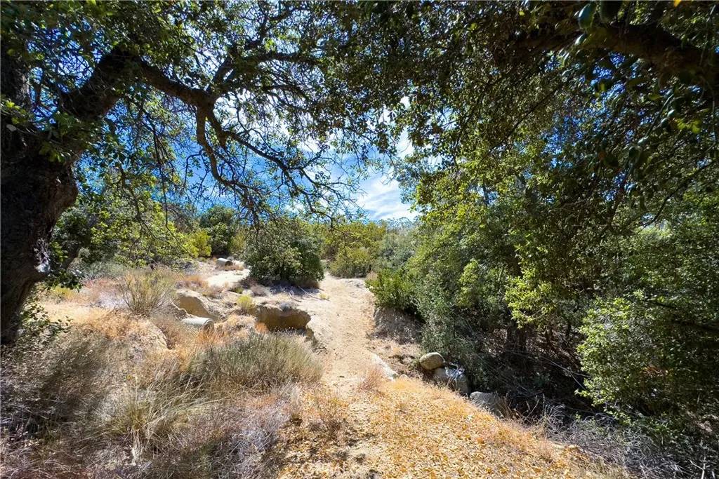 Warner Springs, CA 92086,1 Old Stone Hill