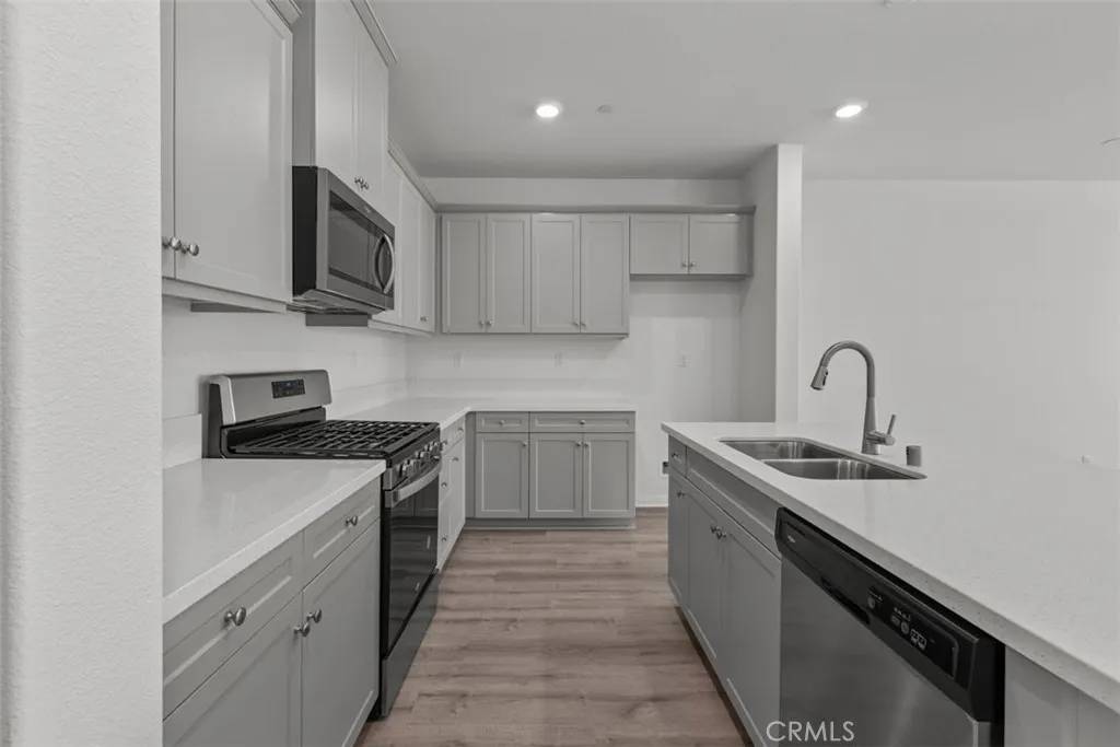 Ontario, CA 91761,4279 S Hermosa Paseo