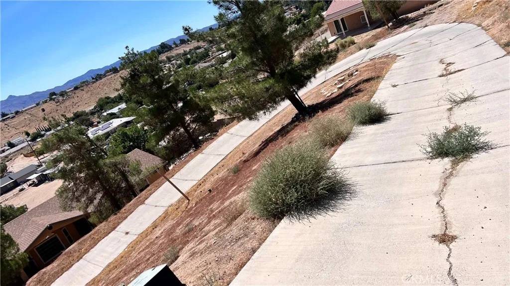 Hesperia, CA 92345,16725 Mission Street