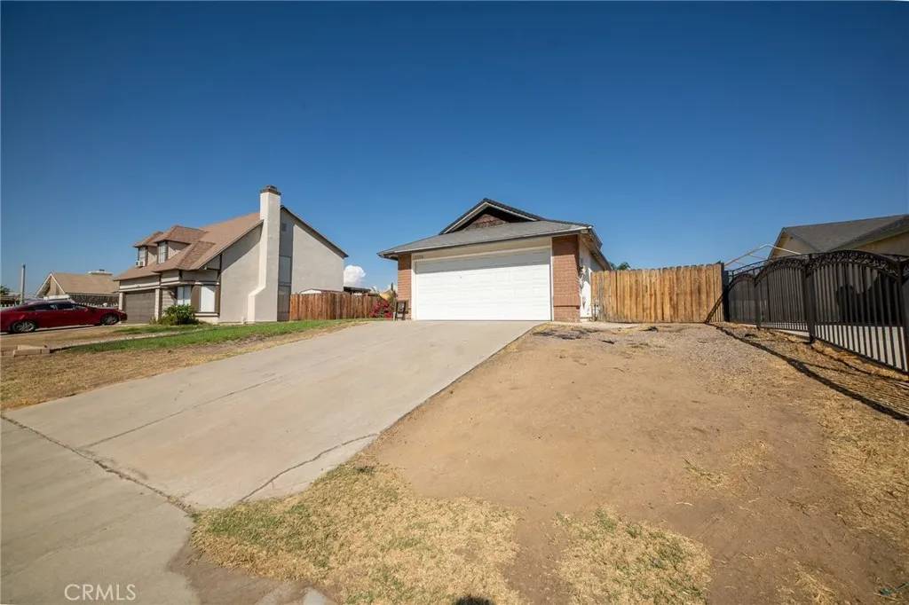Moreno Valley, CA 92551,15756 Farmstead Street
