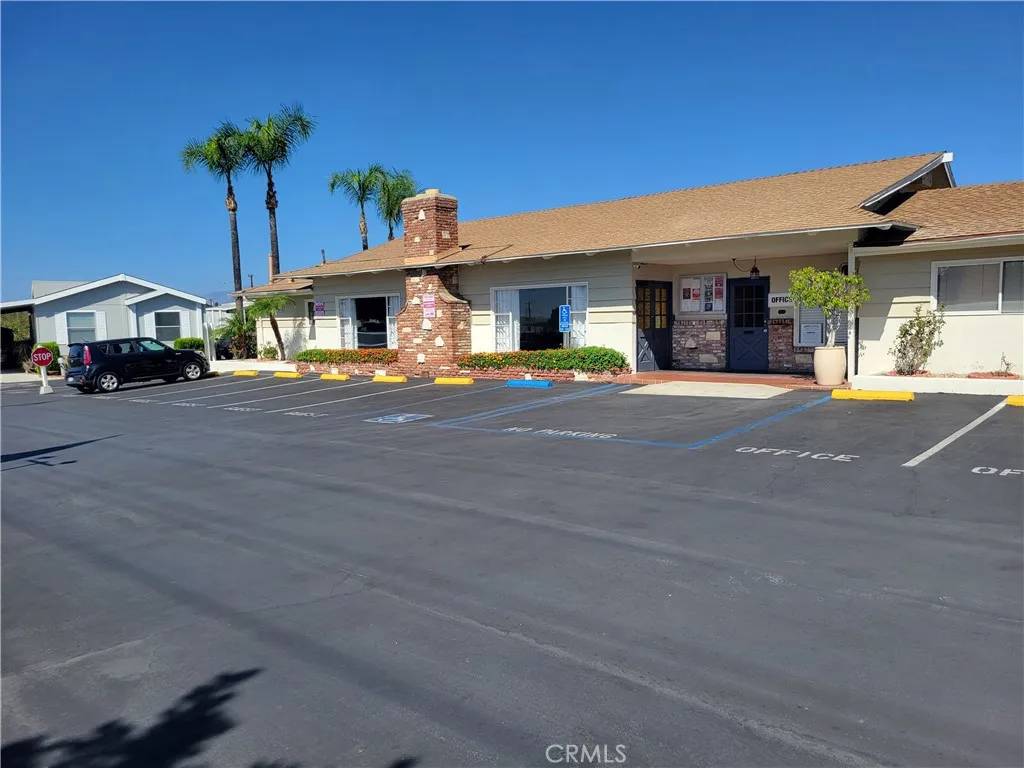 San Dimas, CA 91773,1635 Covina Blvd