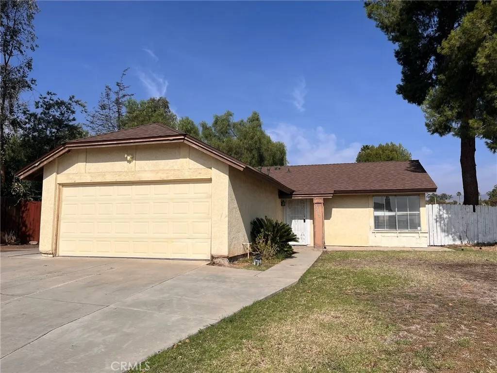 Moreno Valley, CA 92557,22862 Scotia