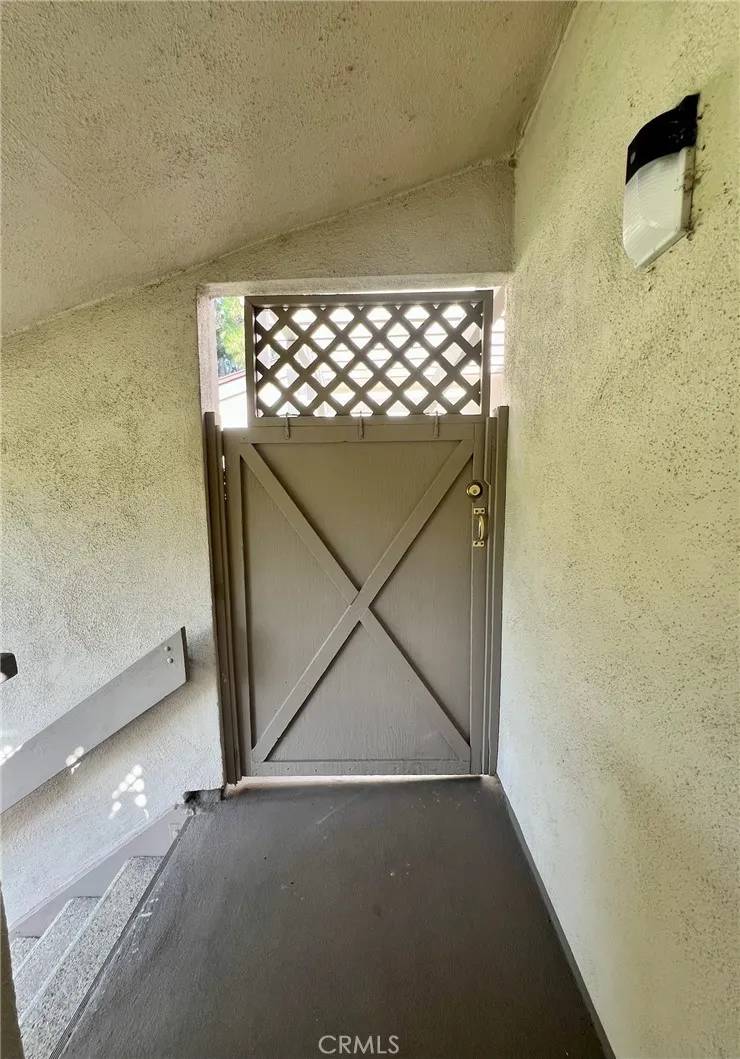 Santa Ana, CA 92701,1350 Cabrillo Park #F