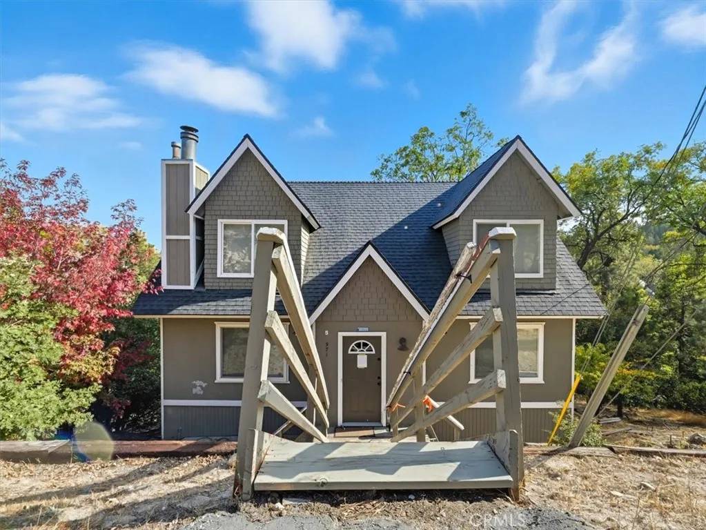 Lake Arrowhead, CA 92352,971 Nadelhorn Drive