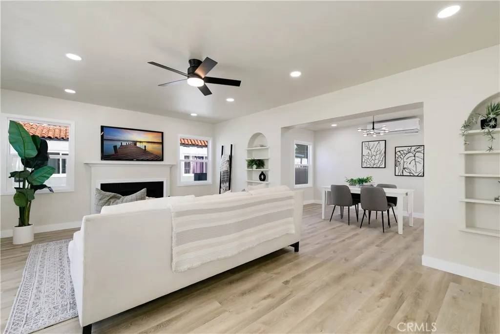 Compton, CA 90221,604 S Burris Ave