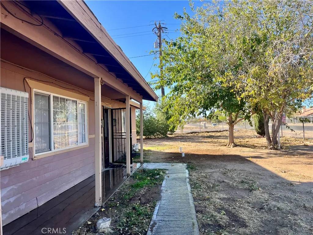 Hesperia, CA 92345,10715 3rd Avenue